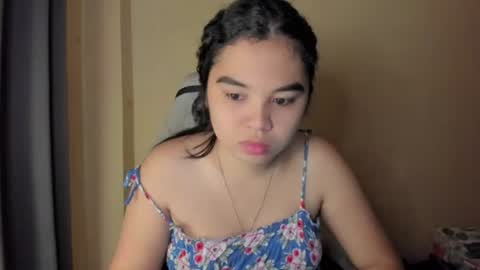 0wwlo0k online show from June 13, 9:20 am