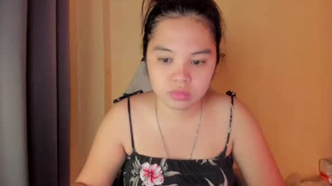 0wwlo0k online show from July 18, 8:21 am