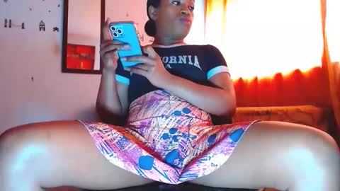 RAISSAM  New account online show from April 11, 6:00 pm