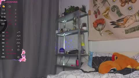 Michelle online show from September 15, 6:24 pm