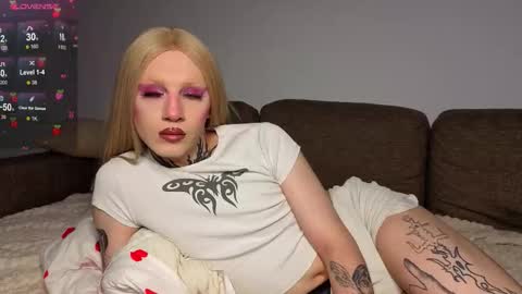 Michelle online show from March 10, 9:18 pm