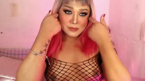 1lovelymess online show from June 17, 12:22 am