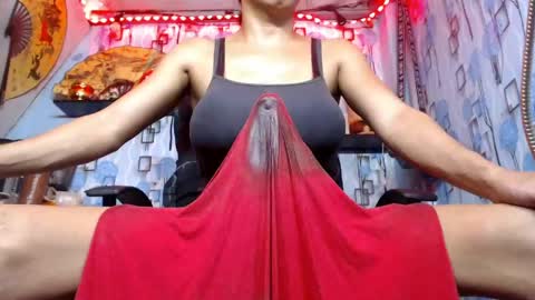 mharjorie online show from April 11, 6:00 pm