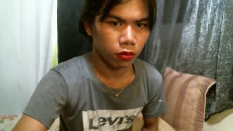 Snapshot of 2mella_reload chatting on October 15, 11:16 pm MEL online show from October 15, 11:16 pm