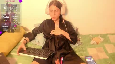 _baby_vi online show from February 3, 2:53 am