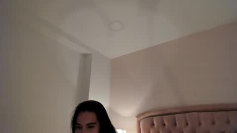Snapshot of _cailyn chatting on October 12, 9:06 pm cailyn online show from October 12, 9:06 pm