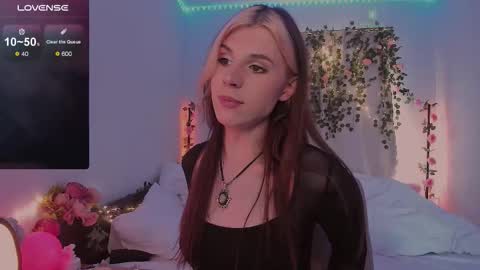 Snapshot of _eva_pleasure_ chatting on September 26, 8:11 am Eva online show from September 26, 8:11 am