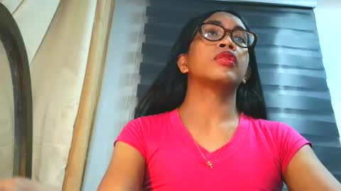 _karie_ online show from June 9, 5:39 am