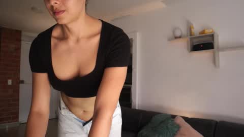 Anastasia Vahos online show from September 30, 5:46 pm