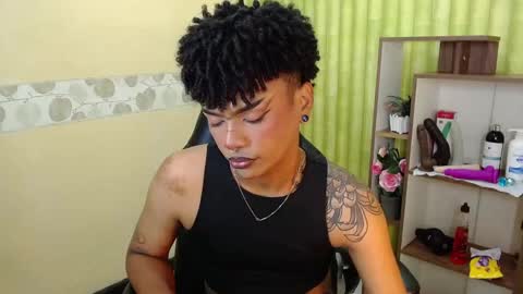 im NiallDun online show from February 13, 9:51 am