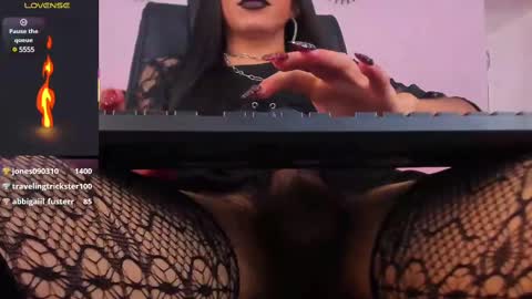 Snapshot of abbigaiil_fuster_ chatting on February 24, 10:15 am Abbigail Fuster online show from February 24, 10:15 am