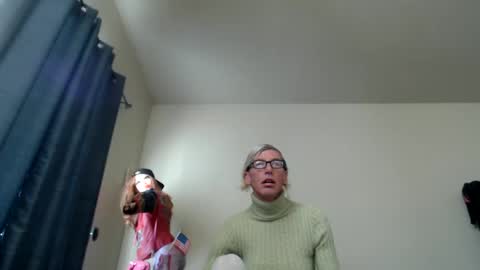 TaylorSexbot online show from December 10, 7:43 pm