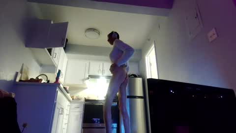 TaylorSexbot online show from December 2, 8:50 am