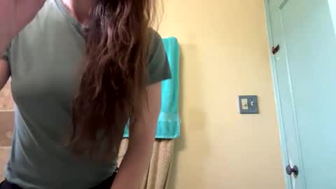 addie_bo_baddie online show from April 2, 11:03 pm