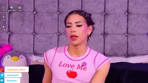 Queen Dumont   online show from February 20, 6:19 am