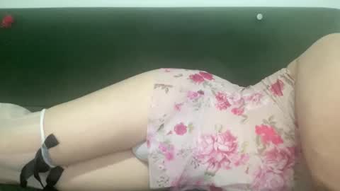 Snapshot of alarasissy chatting on October 20, 10:40 am alarasissy online show from October 20, 10:40 am