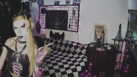 Mistic witch online show from March 12, 2:41 am