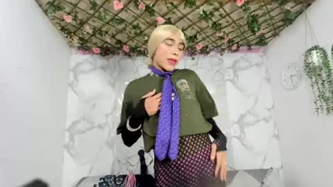 alexa_torres04 online show from July 1, 1:28 am