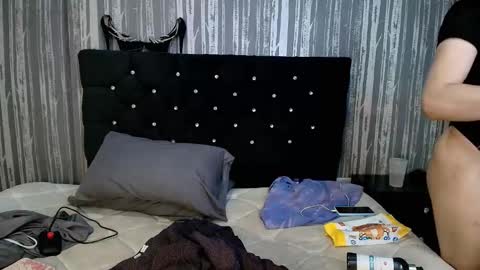 alicee_moonn online show from November 28, 11:39 pm