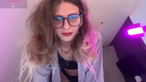 AlicePinkhead online show from July 13, 8:50 am