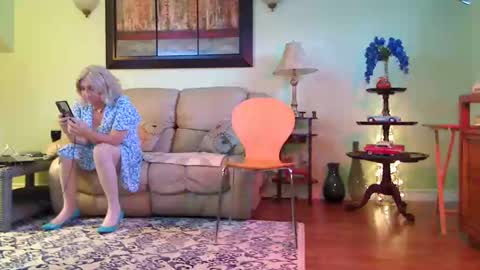 Alicia deHart  Help me reach 1000 Followers. Its FREE online show from November 16, 7:24 pm