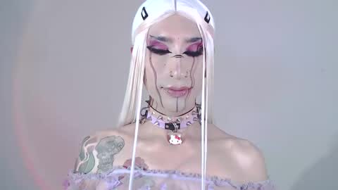     online show from January 25, 2:37 am