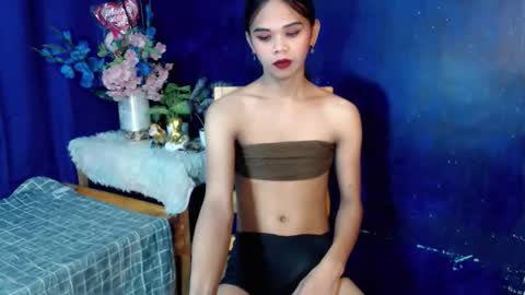 Snapshot of aliexagrey chatting on September 18, 5:02 am aliexagrey online show from September 18, 5:02 am