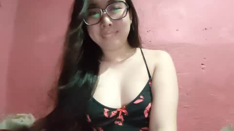 Miss Alicia online show from May 4, 11:37 am