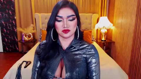 Alura Jhenson online show from December 18, 2:06 am