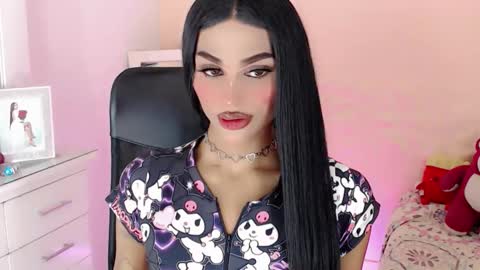 Snapshot of amal_baddel_ chatting on October 20, 7:22 am amal_baddel_ online show from October 20, 7:22 am