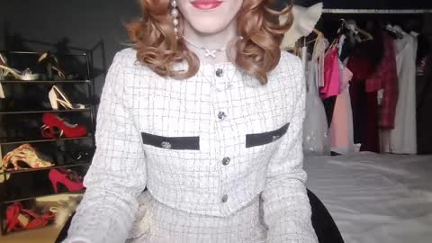 Amalie online show from January 9, 8:55 pm