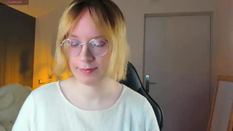 Hi im Amanda online show from October 25, 9:59 am