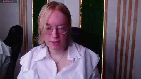 Hi im Amanda online show from June 6, 1:18 pm