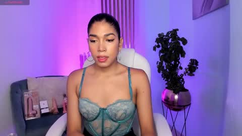 Snapshot of ambarfox1 chatting on February 12, 12:44 pm Ambar online show from February 12, 12:44 pm