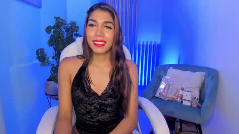 Snapshot of ambarfox1 chatting on February 13, 1:26 pm Ambar online show from February 13, 1:26 pm