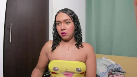Snapshot of amber_lee20 chatting on December 18, 1:59 am LUISA online show from December 18, 1:59 am