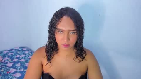 Snapshot of amber_lee20 chatting on September 19, 11:54 pm LUISA online show from September 19, 11:54 pm