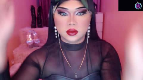 Queen Mireska online show from February 9, 6:59 pm