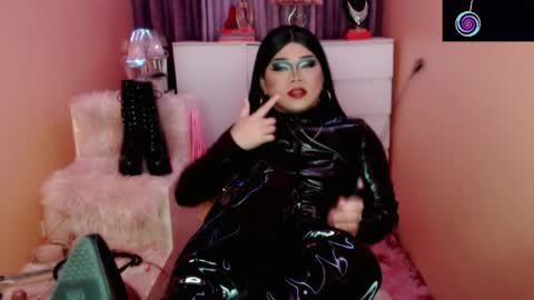 Queen Mireska online show from March 31, 5:26 pm