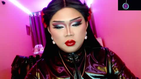 Queen Mireska online show from June 22, 4:15 pm