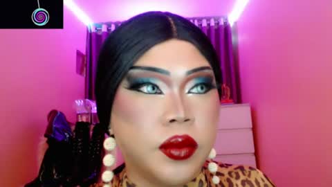 Queen Mireska online show from July 9, 5:50 pm