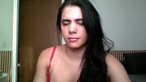 amputeeluna online show from May 23, 6:48 pm