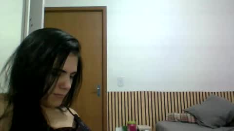 amputeeluna online show from June 5, 2:04 am