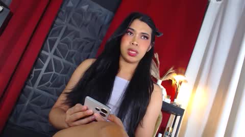 Snapshot of anastasiasexdoll chatting on October 17, 7:01 am anastasiasexdoll online show from October 17, 7:01 am