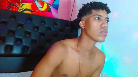 Snapshot of andrea_andres_couplehot chatting on October 18, 9:46 am andrea andres couplehot online show from October 18, 9:46 am
