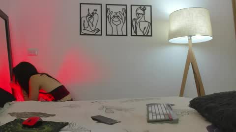 Andrea Cherry online show from April 18, 8:42 pm