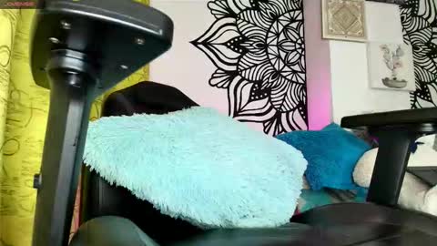 andygrajalez online show from October 19, 1:42 am