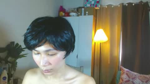 angela online show from April 11, 1:11 am