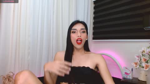 SENORITA online show from November 6, 11:27 pm