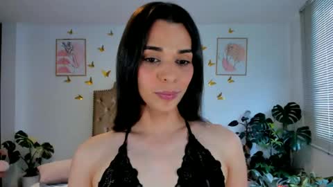 Anabella online show from June 24, 7:01 pm